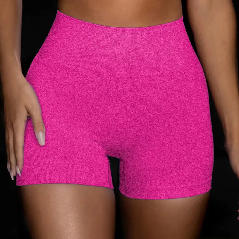 Seamless Women's Yoga Set for Fitness and Sports Wear